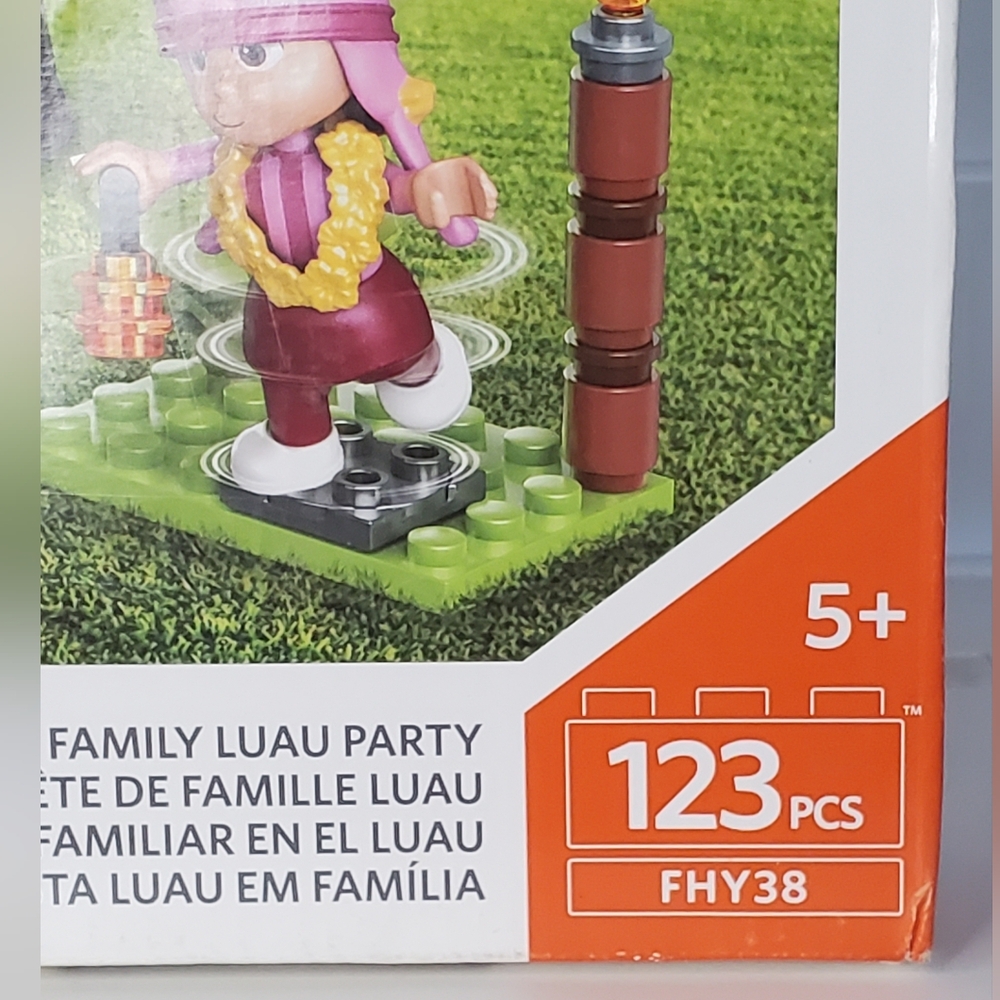 New Mega Construx Despicable Me 3 Family Luau Party 123 Piece Set, FHY38 - Picture 12 of 12